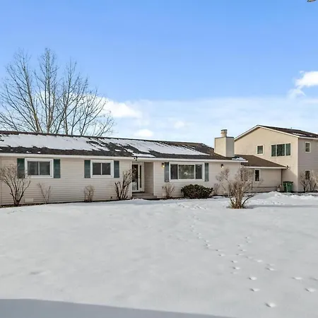 Spacious Secluded 2 Acres Remodeled Walk To Willit